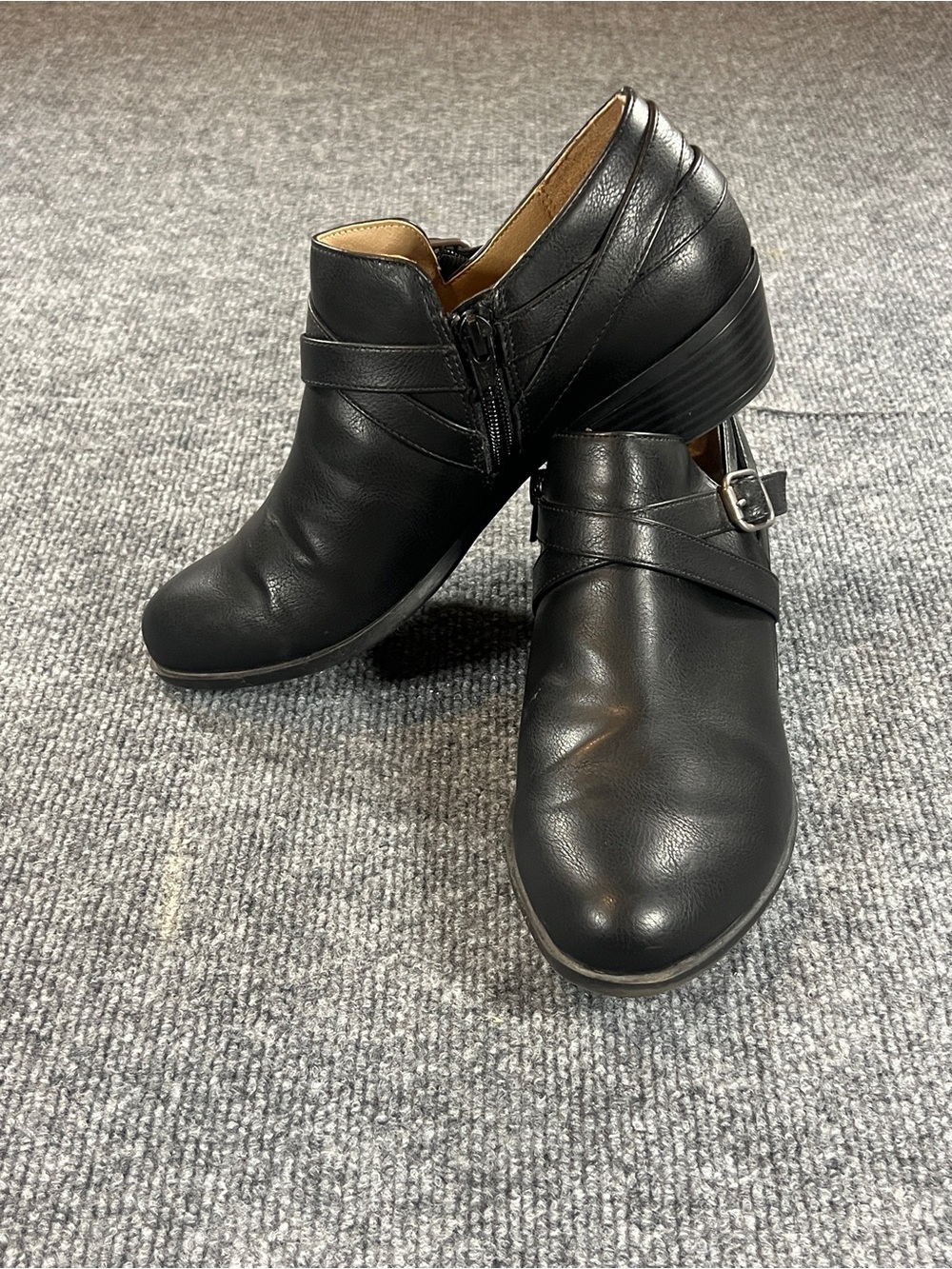 LifeStride Black Ankle Booties Memory Foam Comfort Wedge Heel Size 8.5